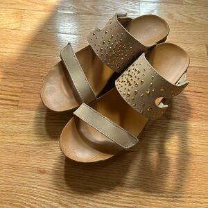 Stylish Tan Sandals with Gold Accents